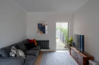 3 bed mid-terraced house for sale in Elm Road, Leytonstone, London, E11  - Property Image 8