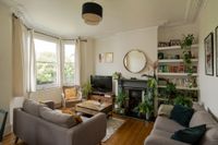 2 bed flat for sale in Leyspring Road, Bushwood, London, E11  - Property Image 4