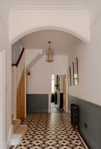 5 bed semi-detached house for sale in Dover Road, Aldersbrook, London, E12  - Property Image 9