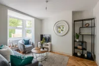 2 bed mid-terraced house for sale in Harrow Road, Leytonstone, London, E11  - Property Image 2