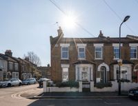 2 bed flat for sale in Chichester Road, Leytonstone, London, E11  - Property Image 1