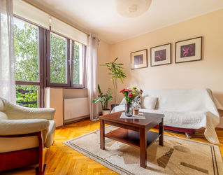 Zdjęcie nieruchomości Dom typu kostka na działce 700 m2 w Wilczycach