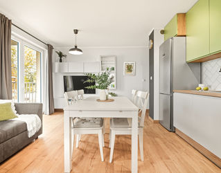 Zdjęcie nieruchomości 3pokojowe/wykończone/ komórka/2 MP w garażu