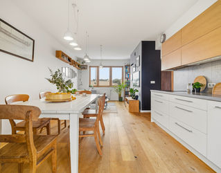 Zdjęcie nieruchomości Komfort dla rodziny/ taras/ garaż-Jagodno