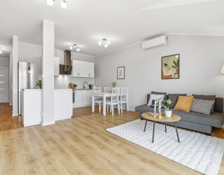 Zdjęcie nieruchomości 3pokoje/ balkon/ m. postojowe/ wykończone