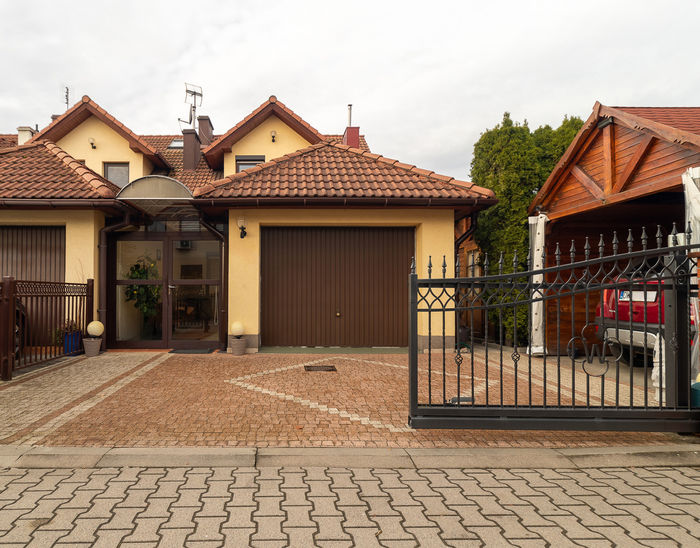 Zdjęcie nieruchomości Bliźniak z garażem/ wszystkie media/ Kiełczów