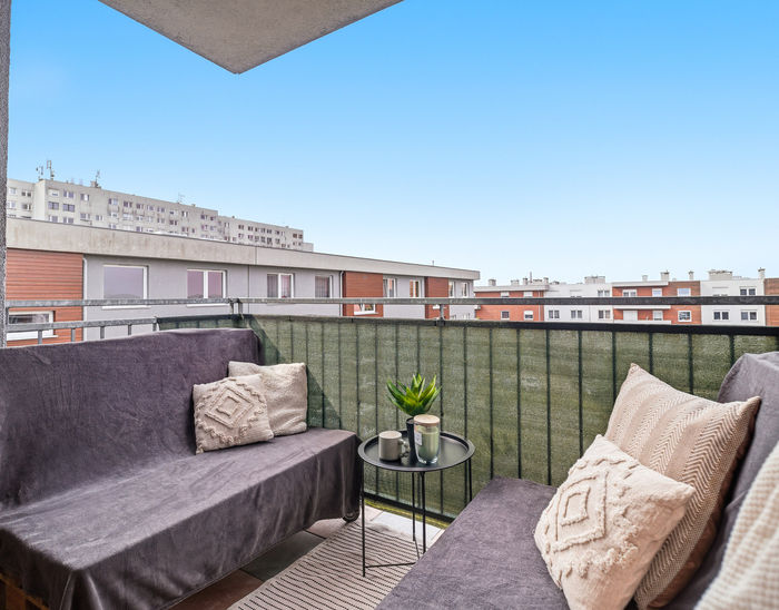 Zdjęcie nieruchomości 2 pokojowe/ oddzielna kuchnia/ balkon/ rezerwacja