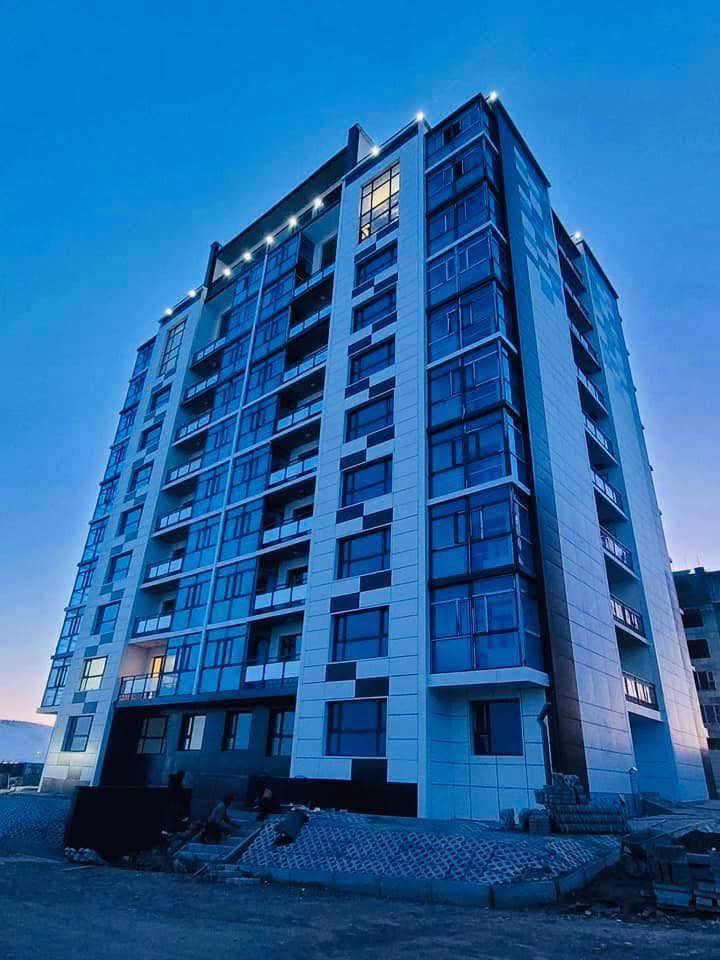 Эрдэнэтэд PLATINUM_PALACE хотхонд 3өрөө орон сууц худалдана