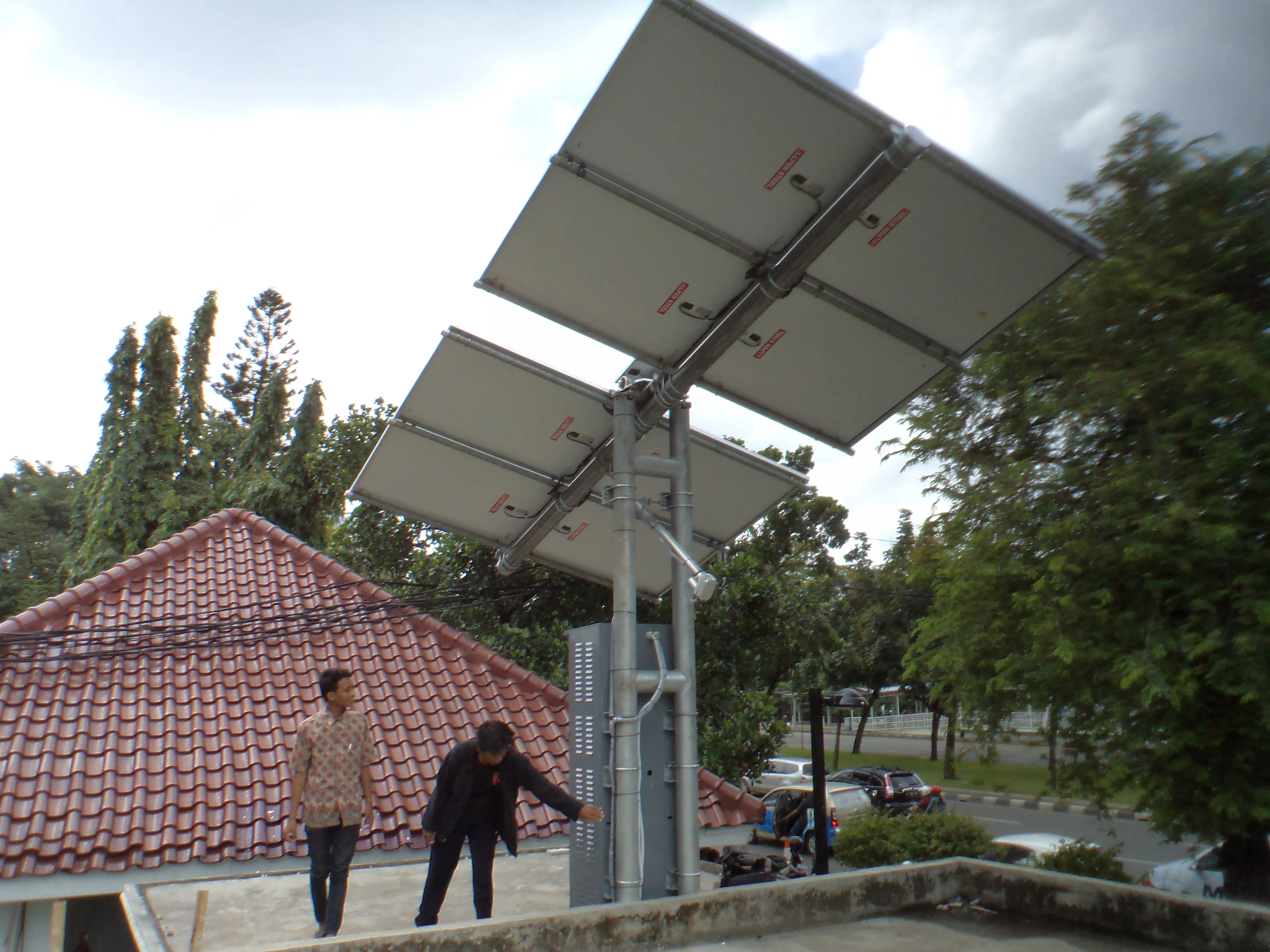 PLTS Pelacak Surya 9kWp · PGN Kantor Pusat Jakarta