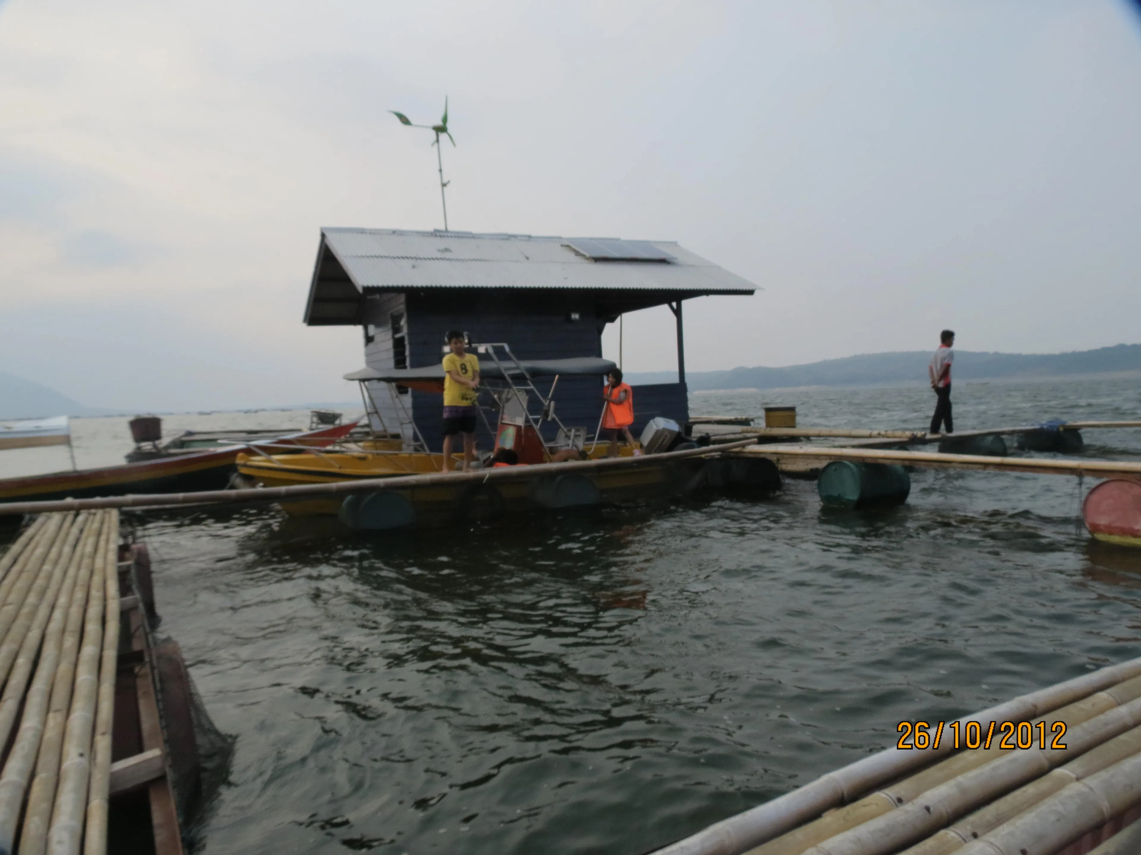 Pembangkit Surya-Bayu · Bagang Waduk Jatiluhur, Purwakarta, foto 4