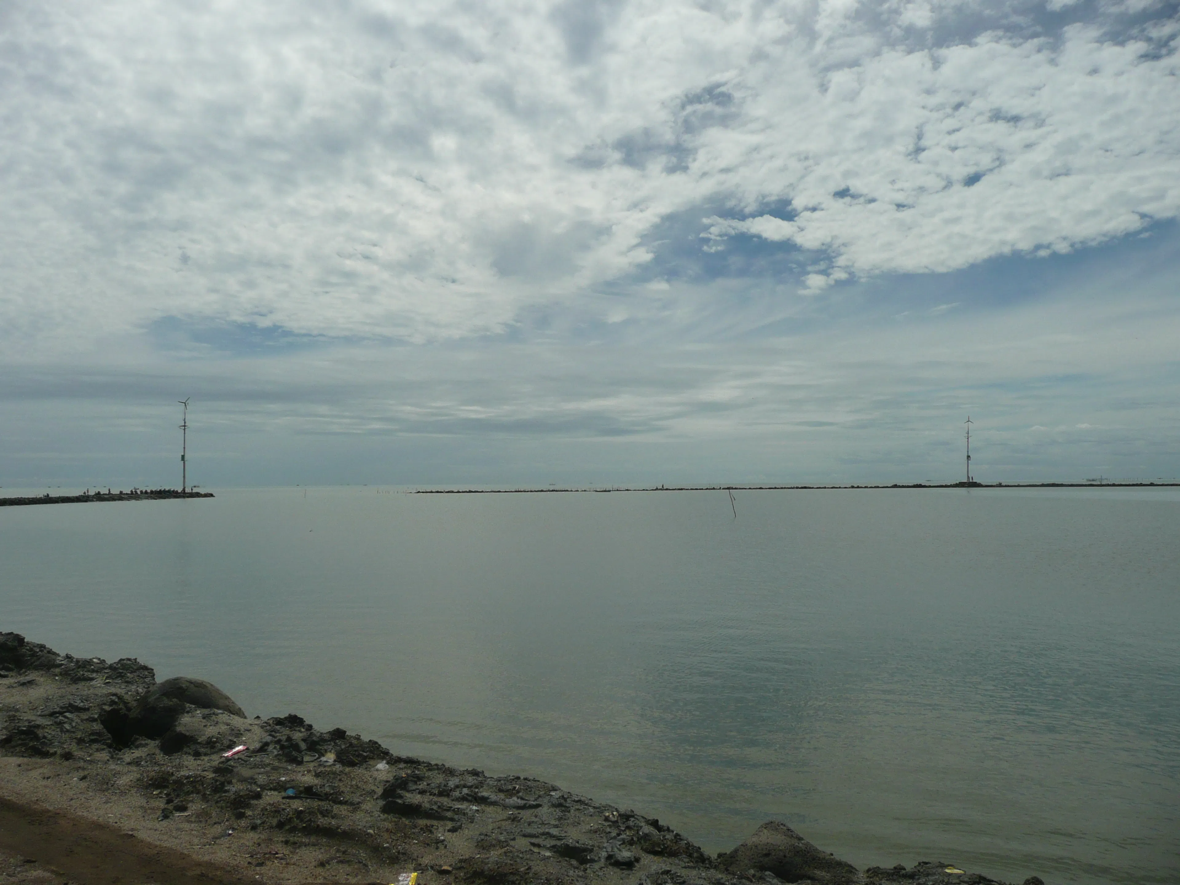 Mercusuar Tenaga Bayu-Surya · Labuan Maringai, Lampung