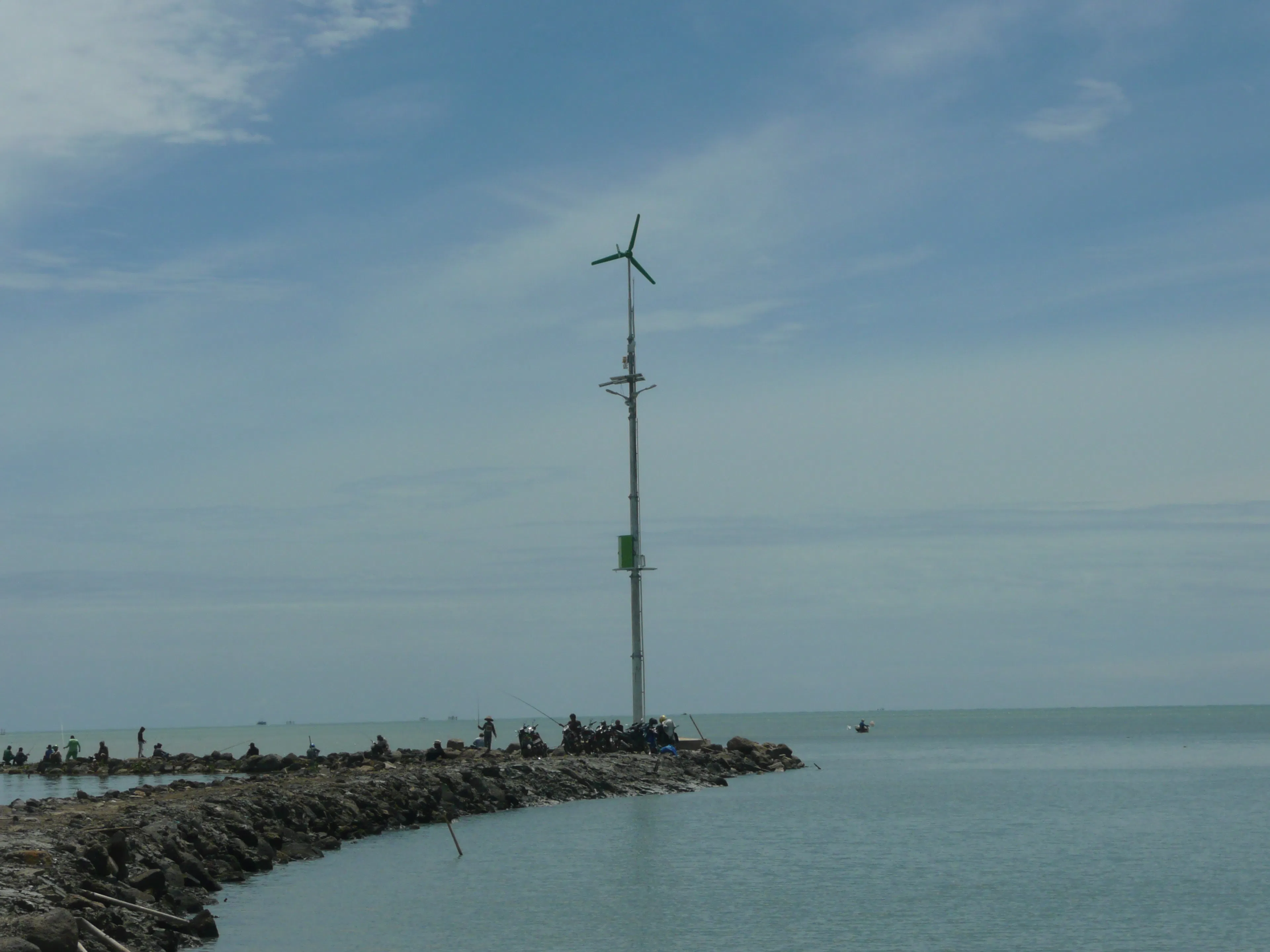 Mercusuar Tenaga Bayu-Surya · Labuan Maringai, Lampung, foto 2