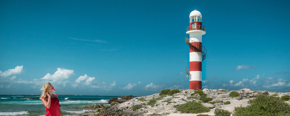 cancun lighthouse