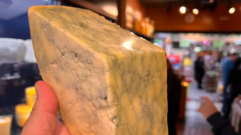 Queijo com Spirulina homenageia a Amazônia e pode ser degustado no Mercado Municipal