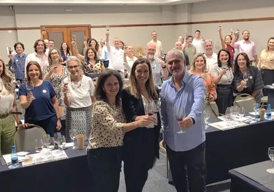 grande-degustacao-de-vinhos-verdes-reune-produtores-portugueses-em-curitiba