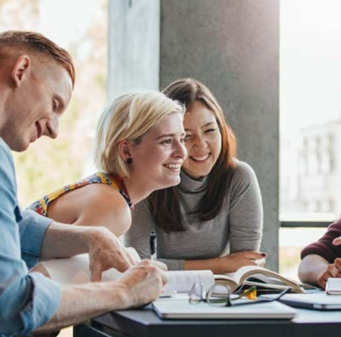 Leerlingen samenwerken onderwijs