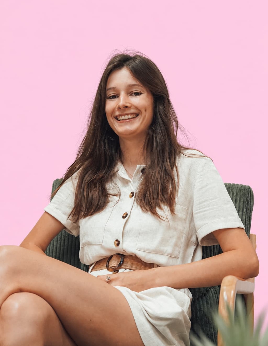 Charlotte, graphiste du collectif Hera