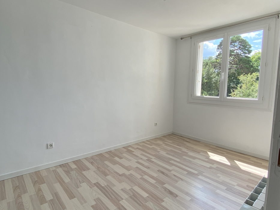 Home staging chambre vide Nantes St Félix 