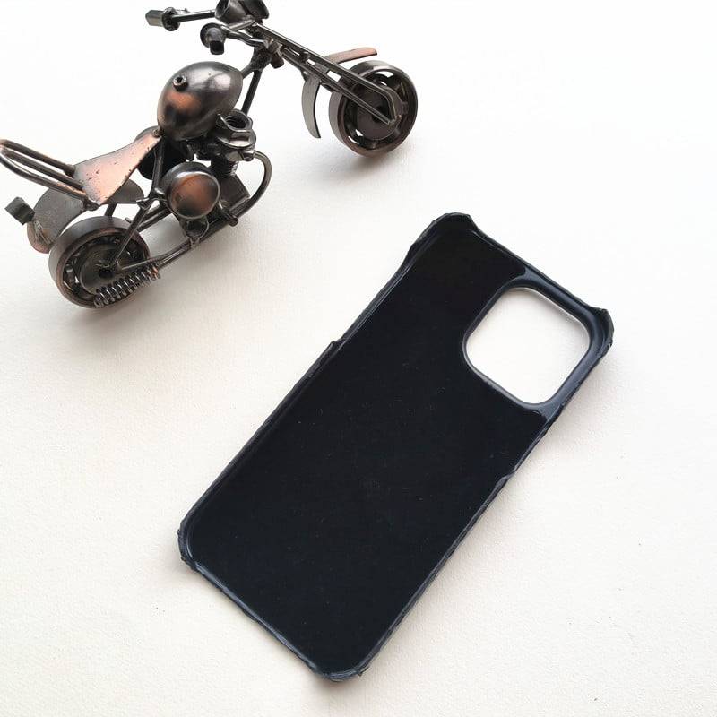 Classic Case for iPhone 14 Pro in Genuine Python