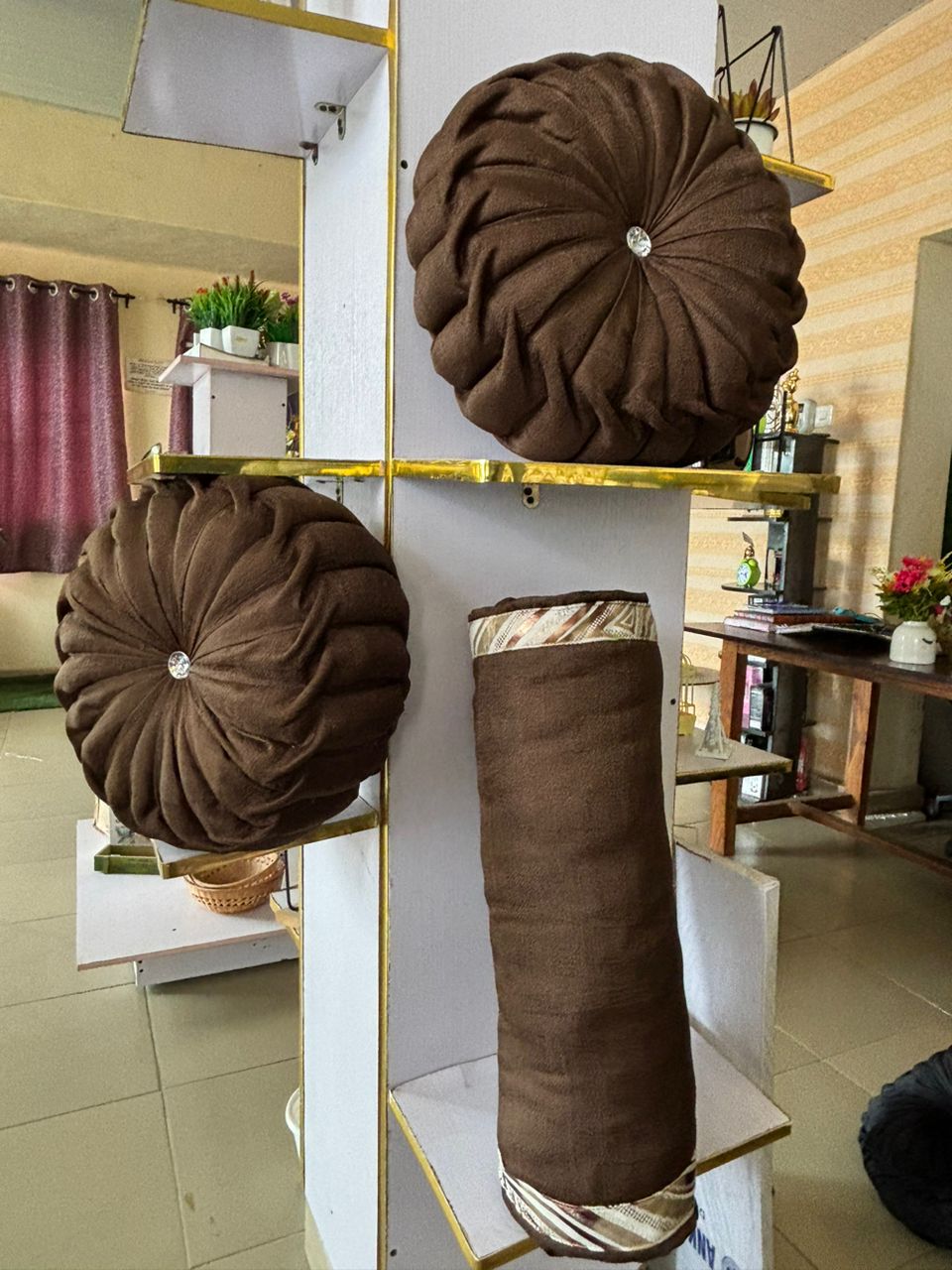 Throw Pillow Image
