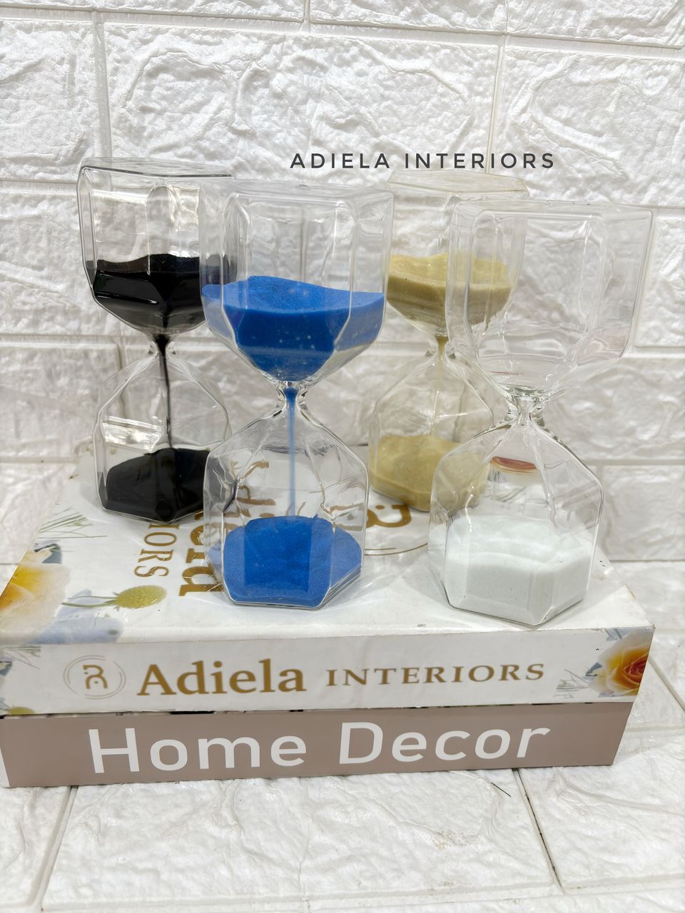 Hour Glass Decor Image