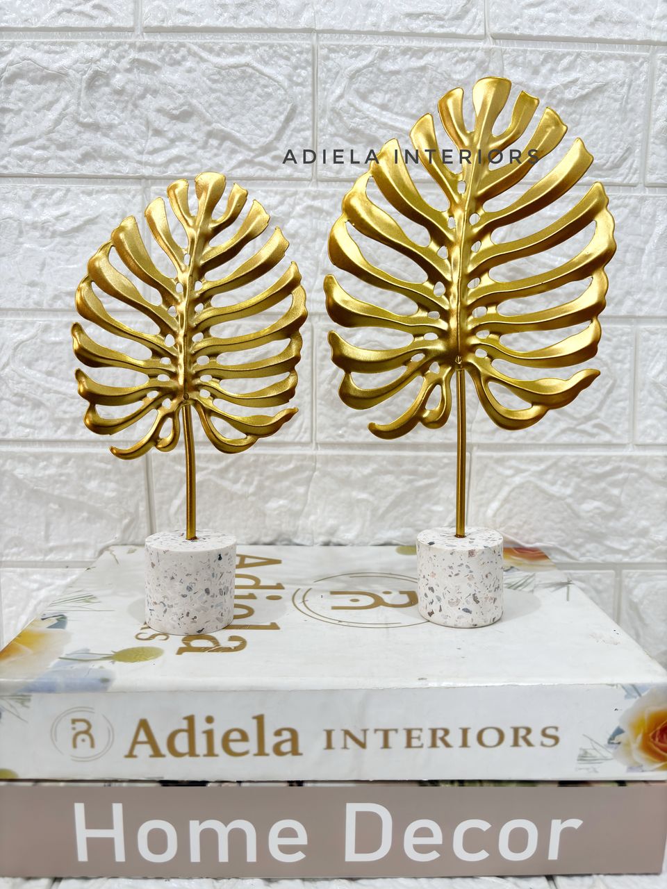 Metal Monstera Leaf Decor Image