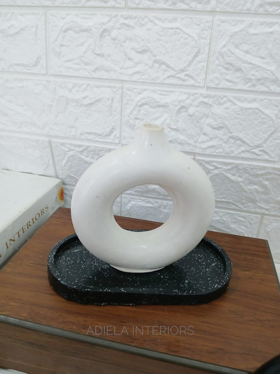 Decorative Donut Vase & Saucer Set Image