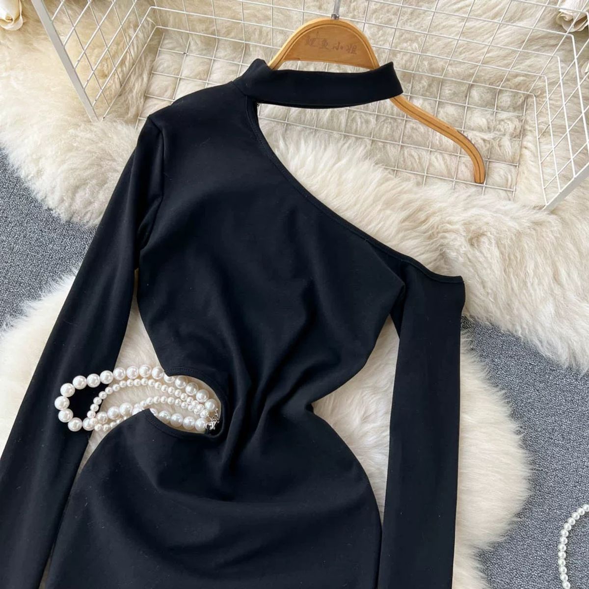 Make you wanna stay pearls gown CBC57 image