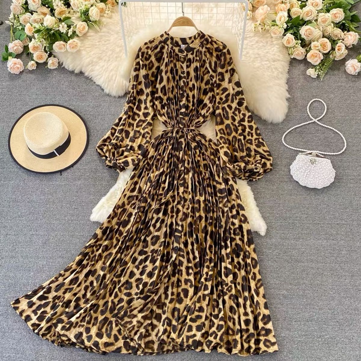 Body by me print dress CD64 image