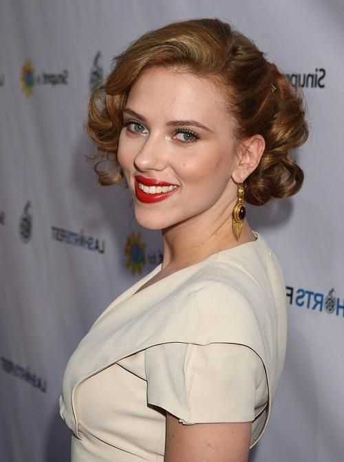 15 Photos Scarlett Johansson Asymmetrical Choppy Bob Hairstyles