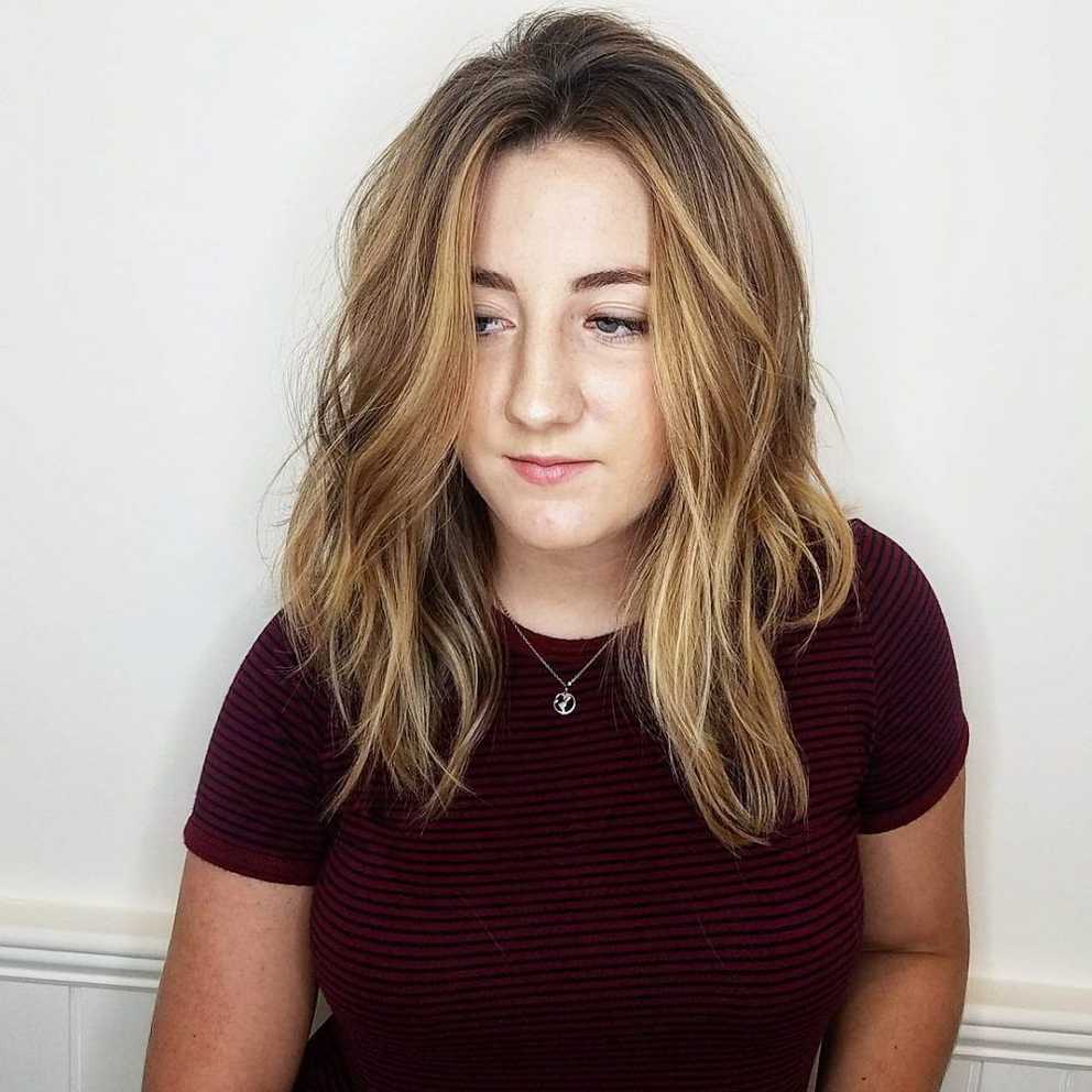 31 Most Flattering Hairstyles For Round Faces Of 2019 Regarding Best And Newest Round Face Medium Haircuts (Gallery 4 of 20)