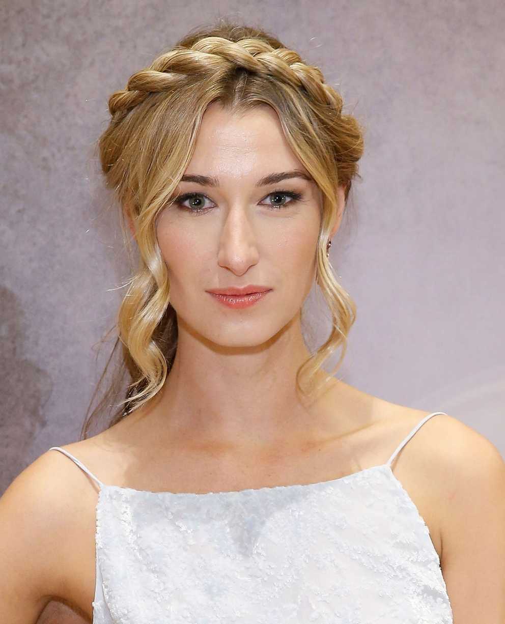 Halo Braid With Long Tendrils – Goodhousekeeping In 2019 With Regard To Most Current Halo Braid Hairstyles With Long Tendrils (Gallery 1 of 20)