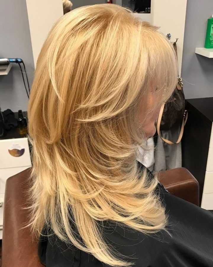 Lovely Golden Blonde Haircuts with Swoopy Layers