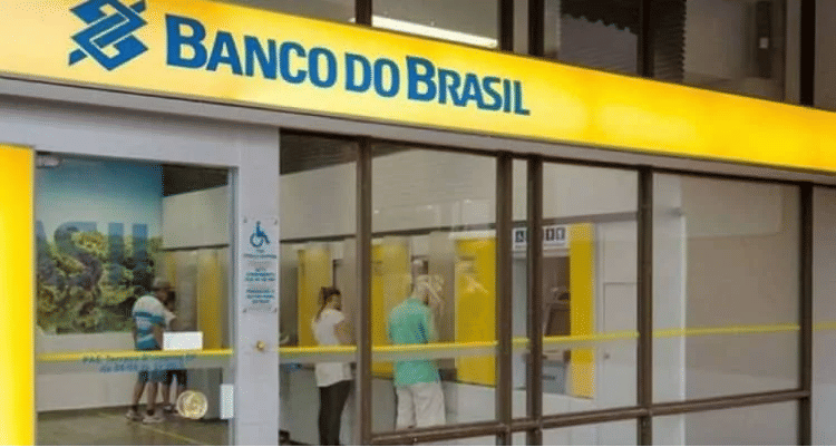 Agencia Banco do Brasil Agência sendo utilizada por pessoas
