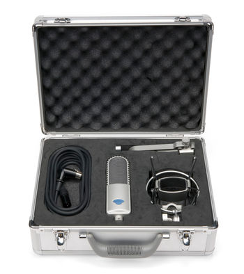 VR88 original case and accessories