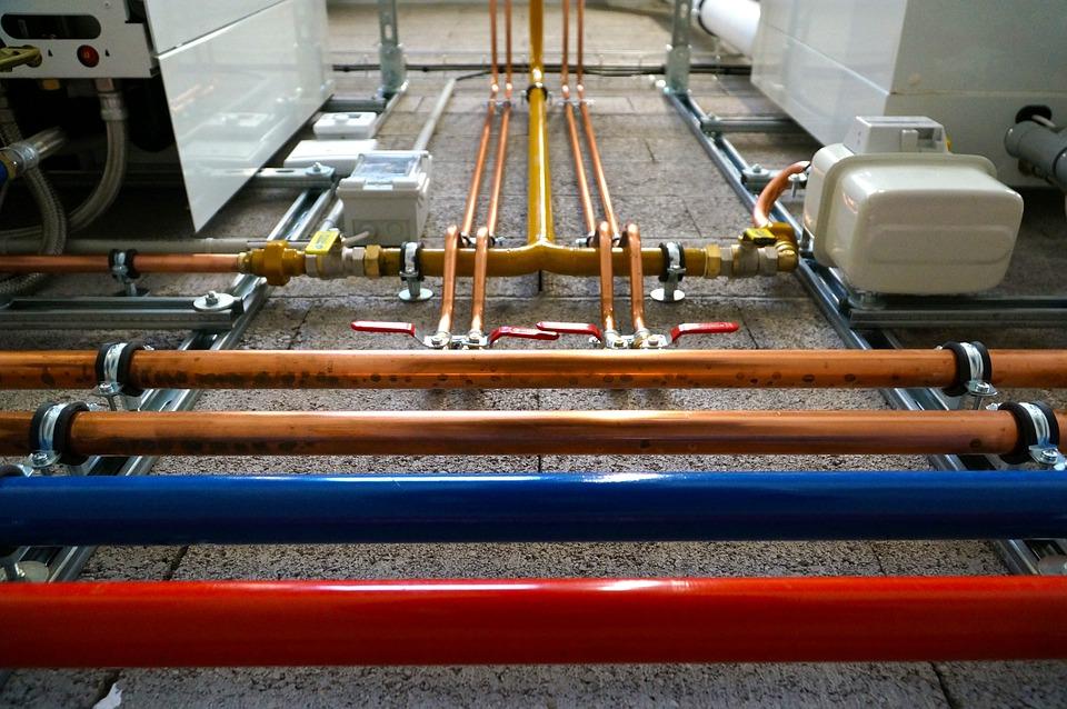 Google Ads dashboard showing campaign metrics and targeting options for plumbers.