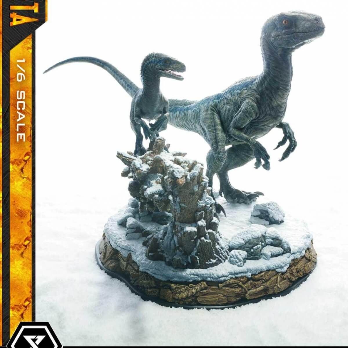 Legacy Museum Collection Jurassic World: Fallen Kingdom (Film)  Tyrannosaurus-Rex & Carnotaurus 1/15 scale Deluxe Version - POW! The Hero  In You