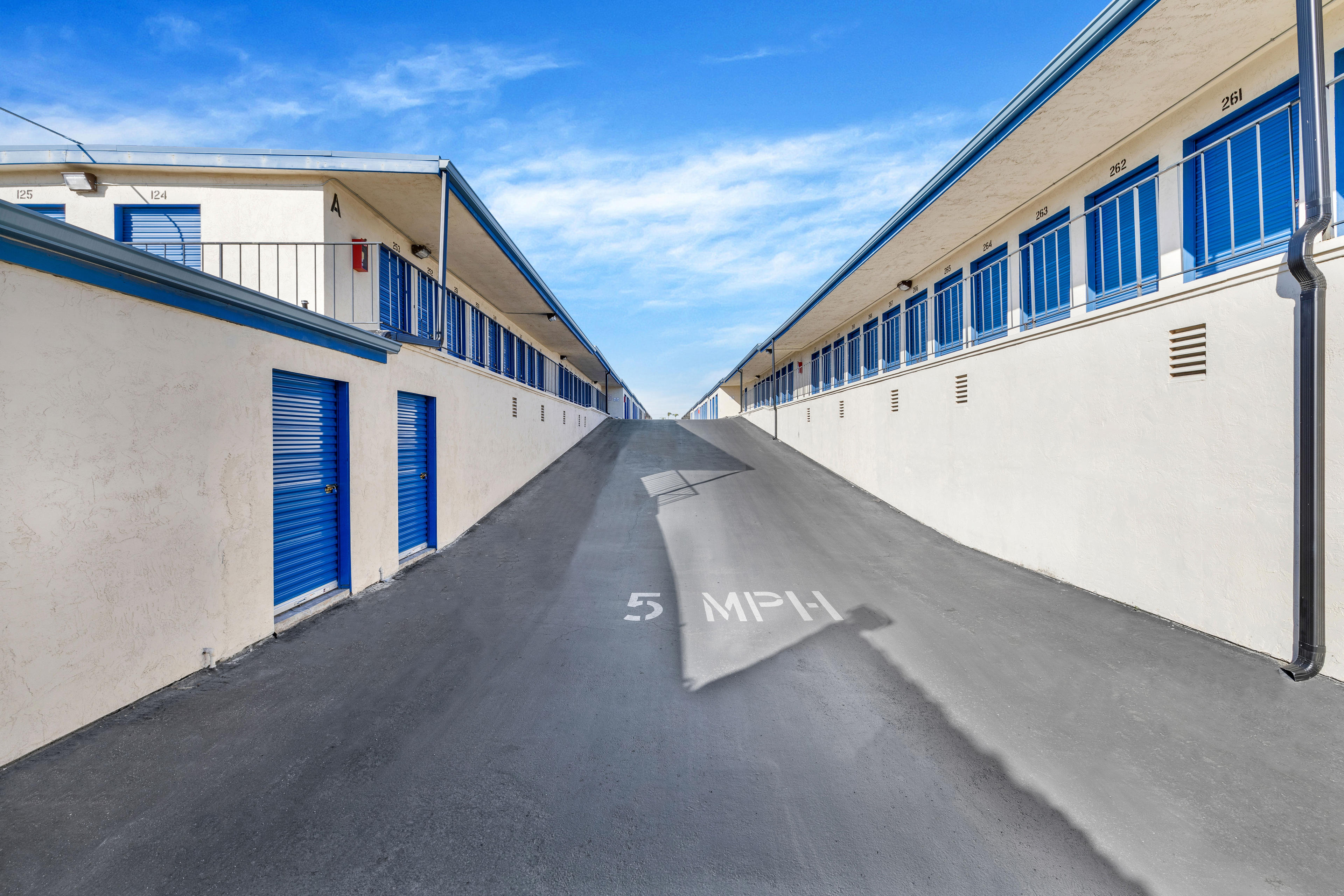Prime Storage - Chula Vista 2776 Main St. thumbnail 4