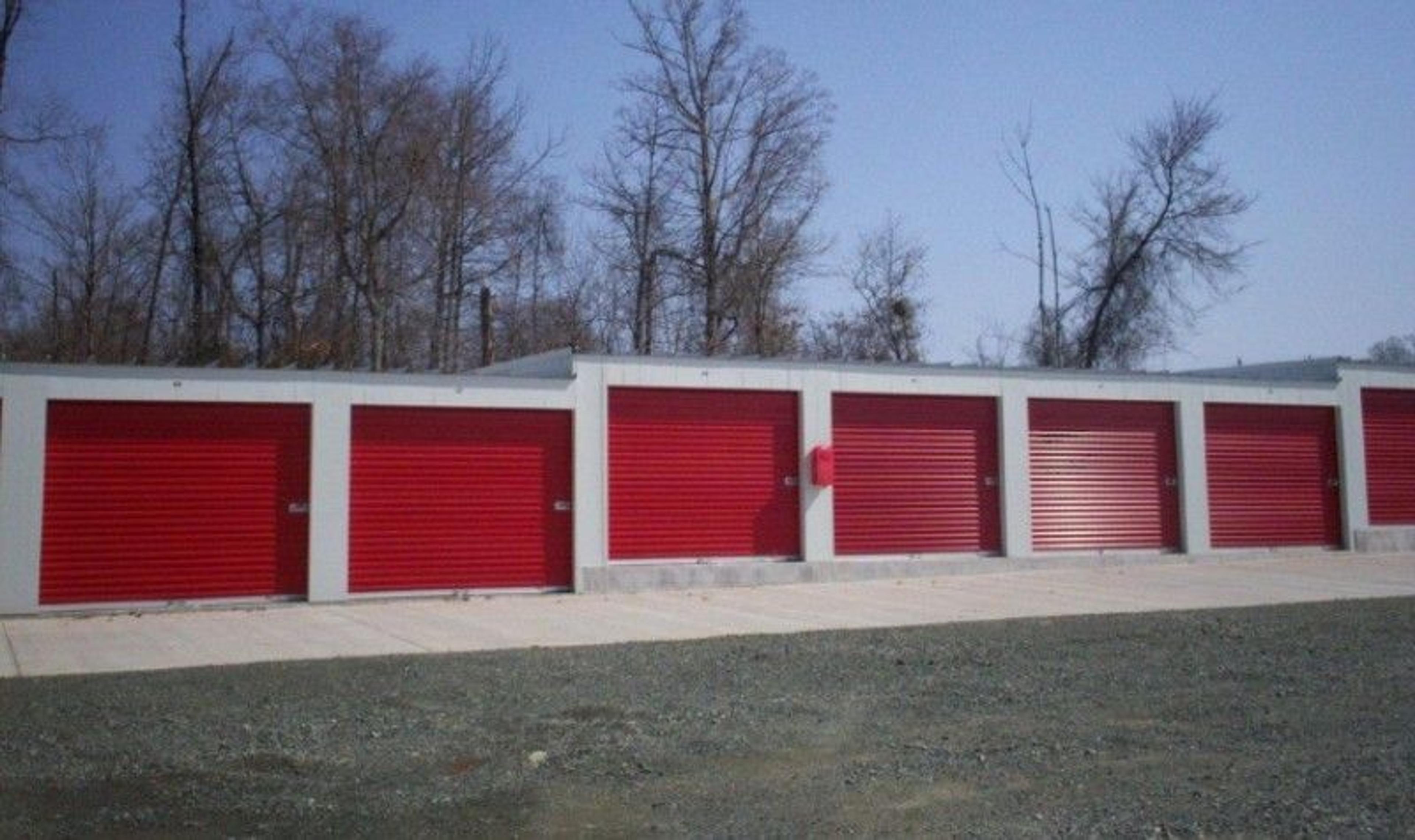 Prime Storage - Burlington Maple Ave. photo 4