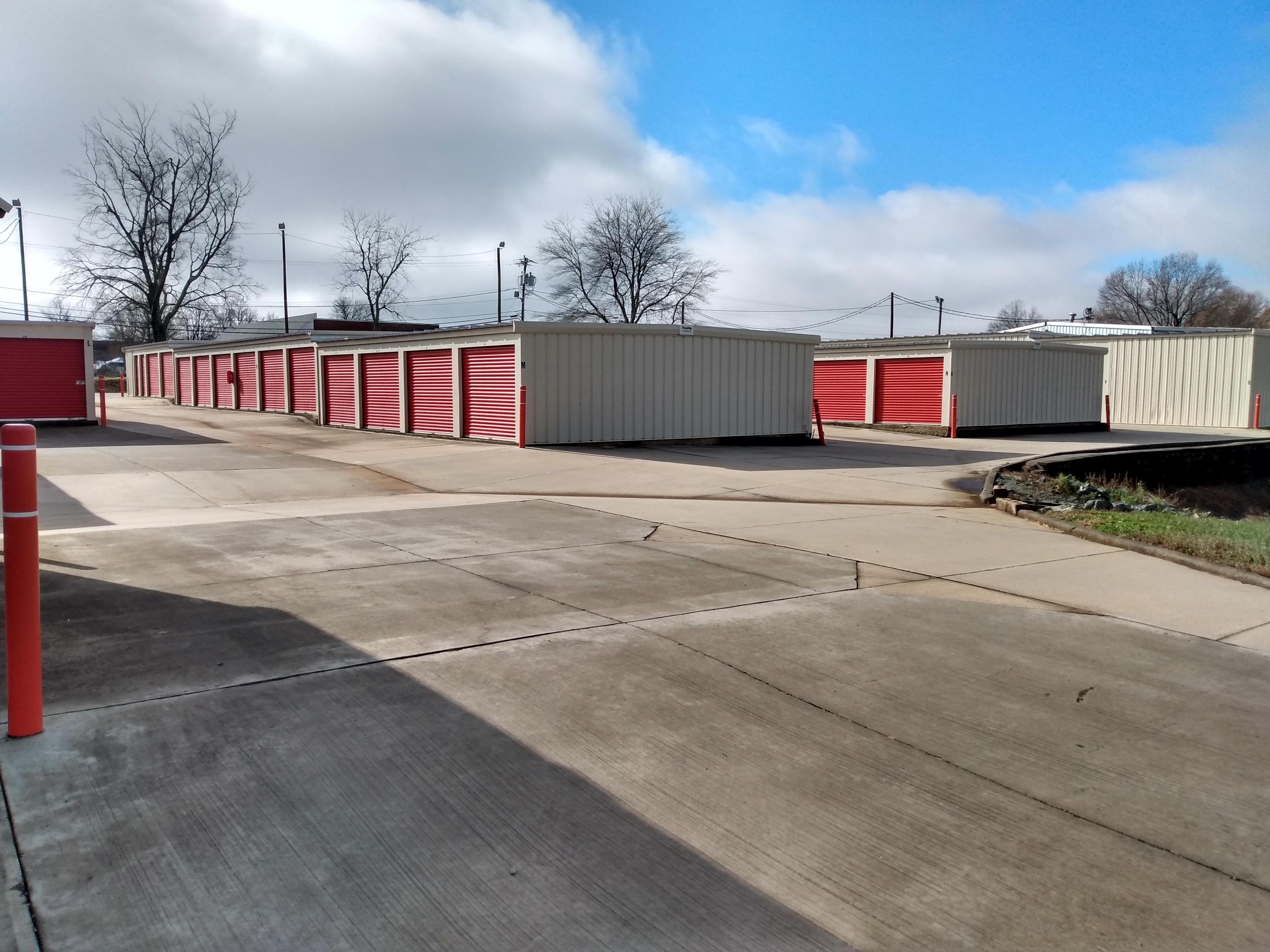 Prime Storage - Burlington Maple Ave. photo 2