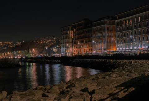Top 9 Cose da Fare di Notte a Napoli se Non Ti Piace Fare Festa