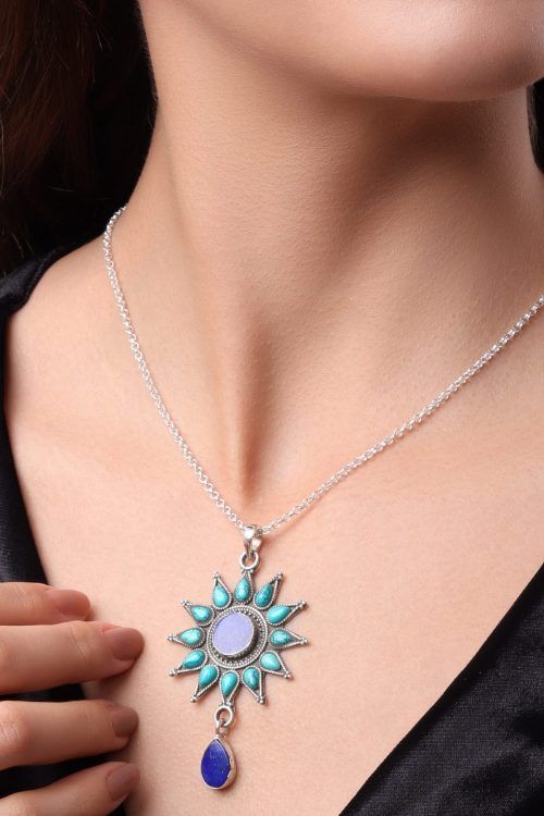 【PondPhuwin】MYSTIC LOCKET Mystic Flower Pendant for Women | House of Alkara