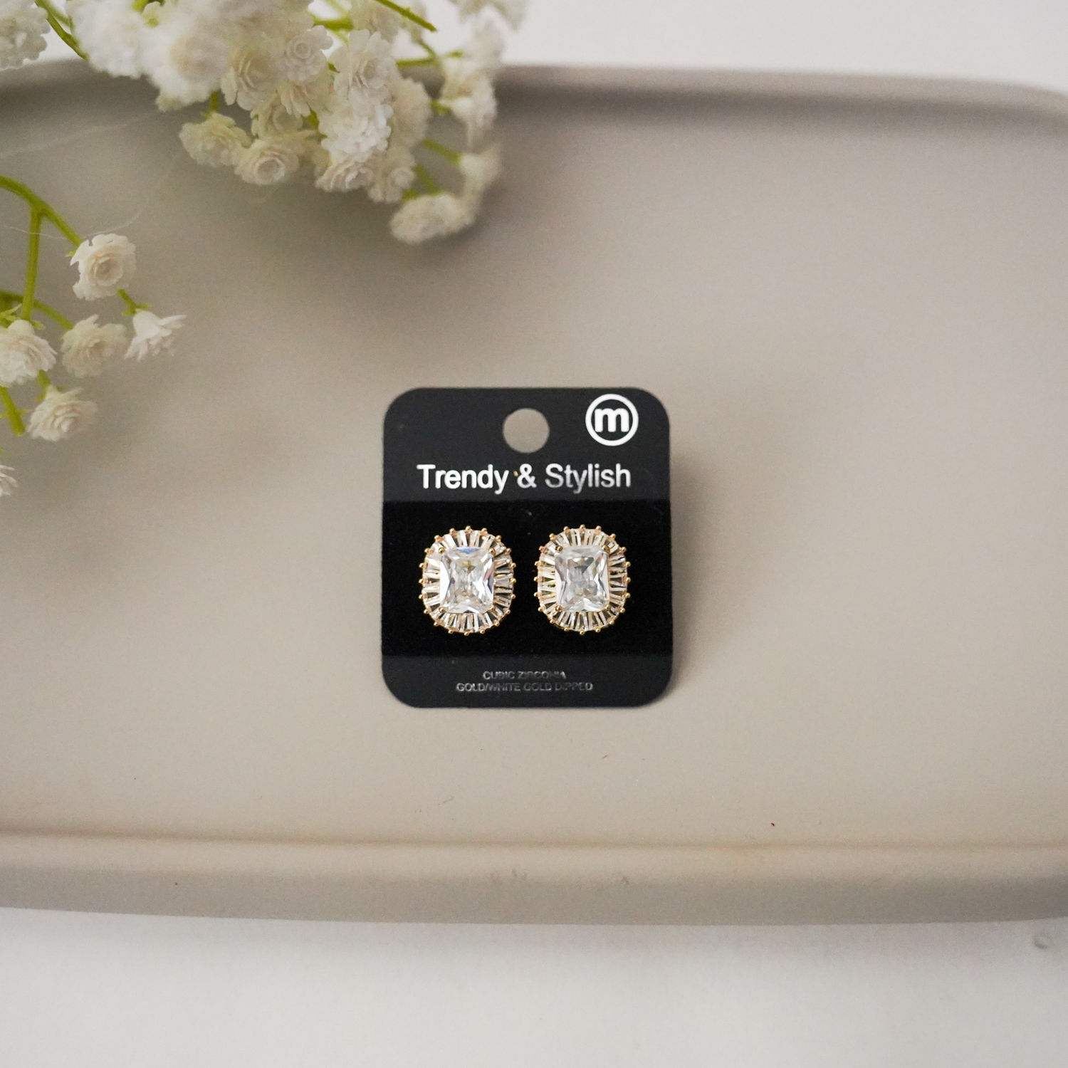 Selected Thumbnail Image