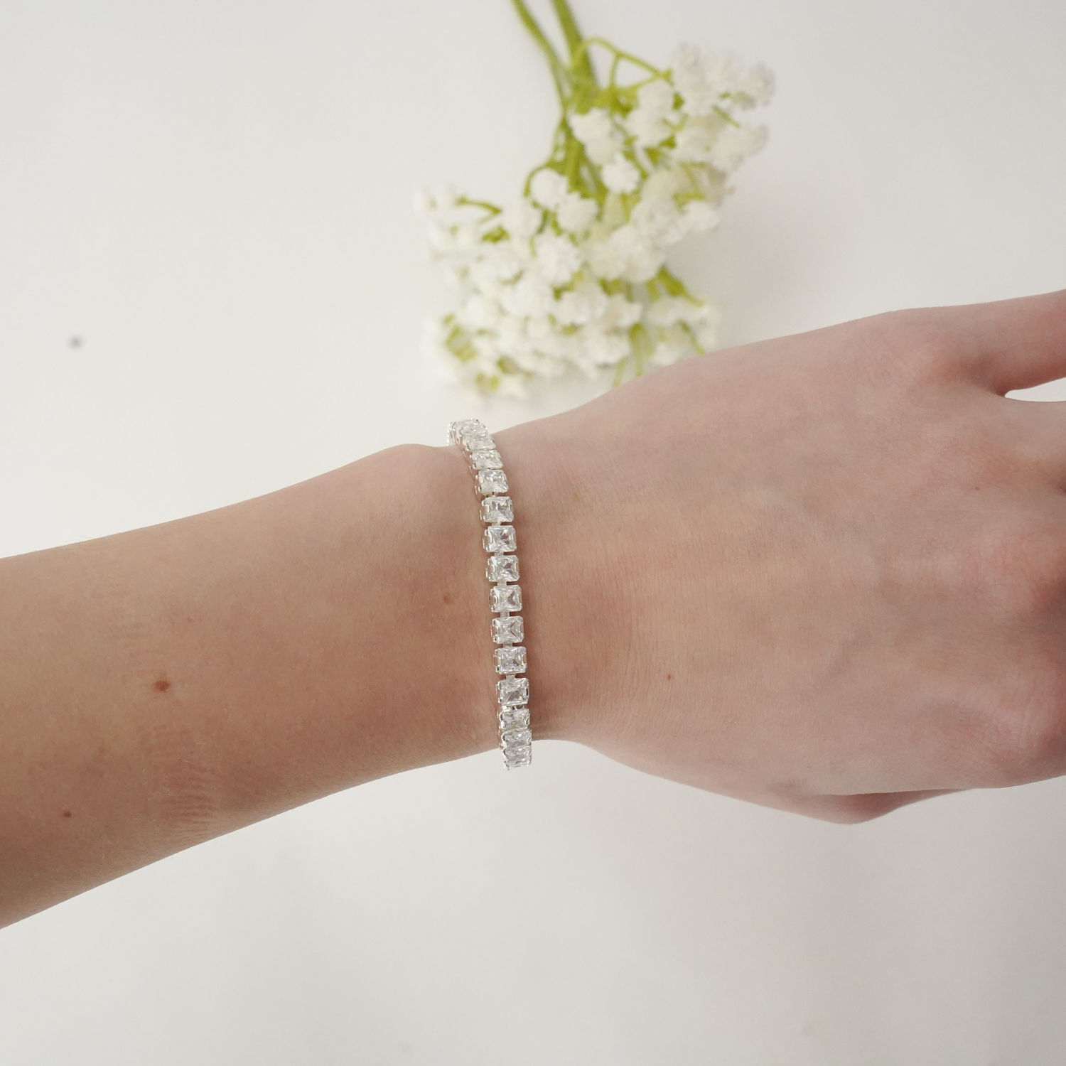 Selected Thumbnail Image