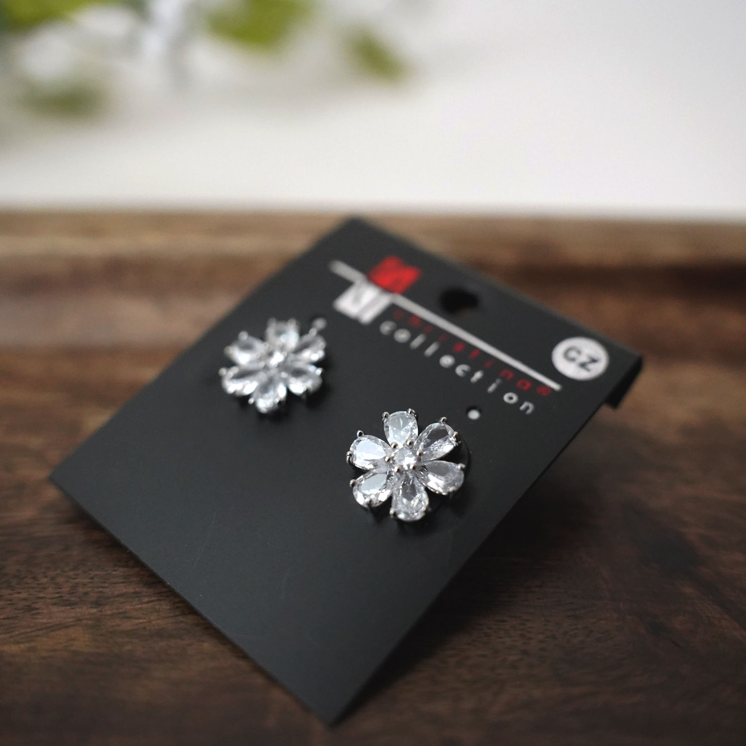 Selected Thumbnail Image