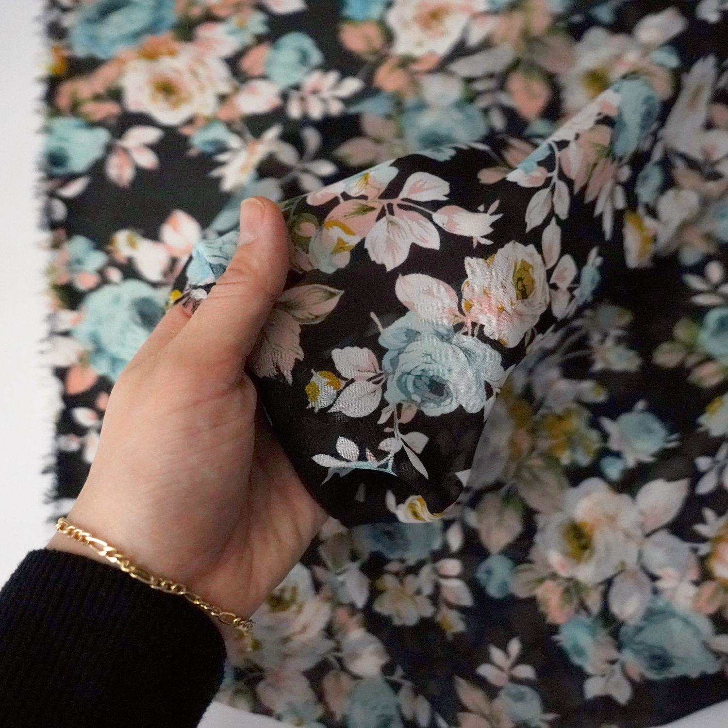 Selected Thumbnail Image