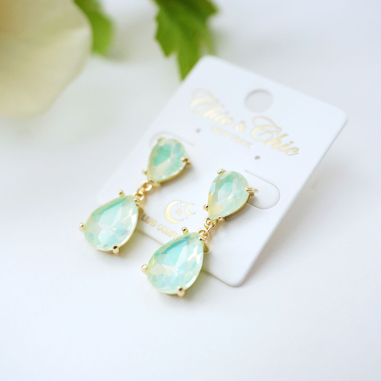 Selected Thumbnail Image