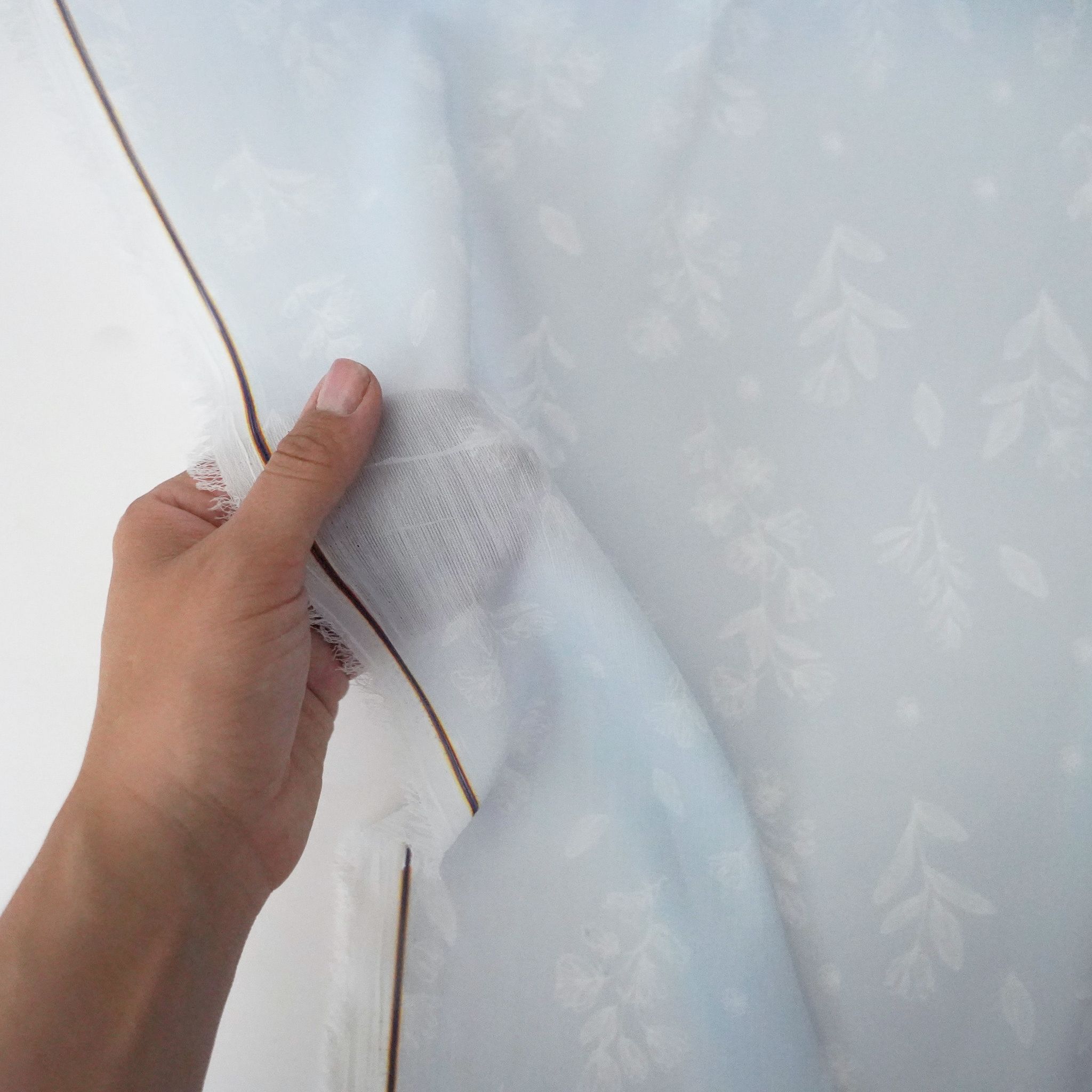 Selected Thumbnail Image