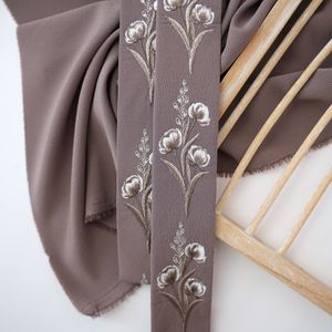 Vintage Brown Embroidery 389 With Pewter Product Image
