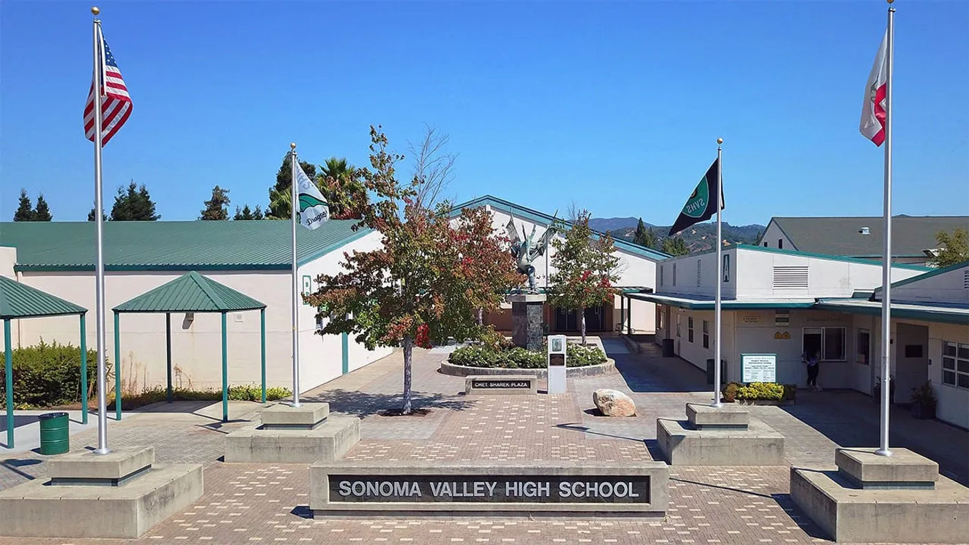 Facilitron partner, Sonoma Valley High School, hosts drive-thru COVID vaccination POD